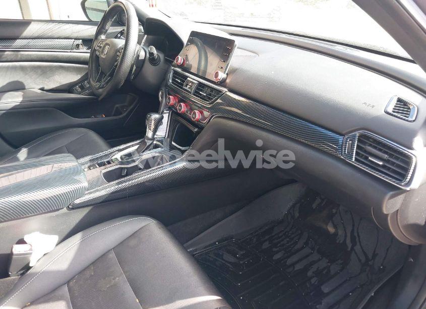 Photo 5 of 2019 Honda Accord SPORT (VIN 1HGCV1F3XKA013701)