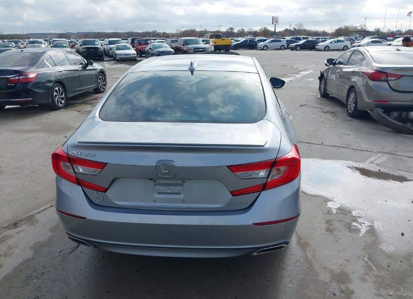 Photo 16 of 2019 Honda Accord SPORT (VIN 1HGCV1F3XKA016596)