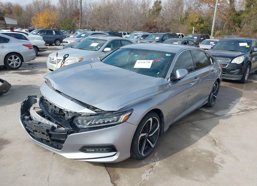 Photo 2 of 2019 Honda Accord SPORT (VIN 1HGCV1F3XKA016596)