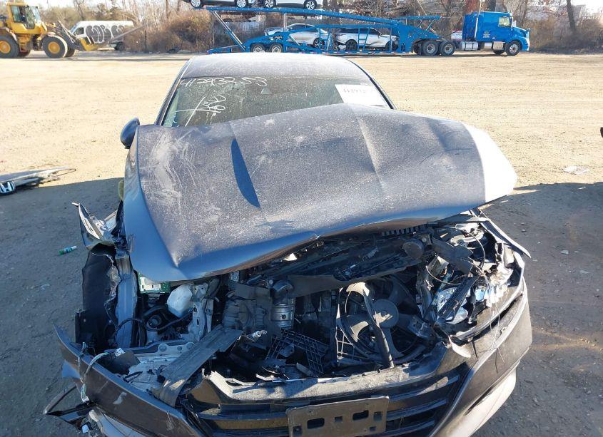 Photo 11 of 2019 Honda Accord SPORT (VIN 1HGCV1F3XKA038582)