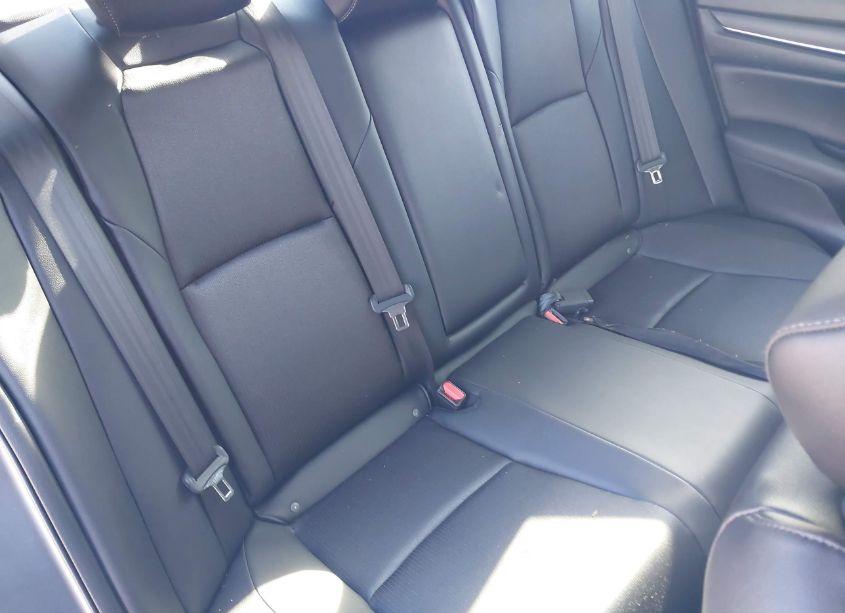 Photo 8 of 2019 Honda Accord SPORT (VIN 1HGCV1F3XKA038582)