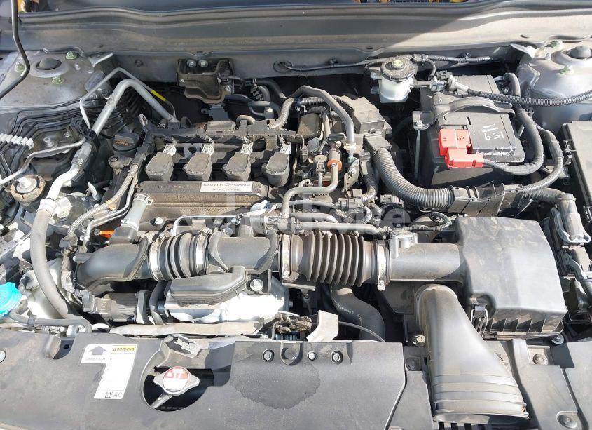 Photo 10 of 2019 Honda Accord SPORT (VIN 1HGCV1F3XKA038906)