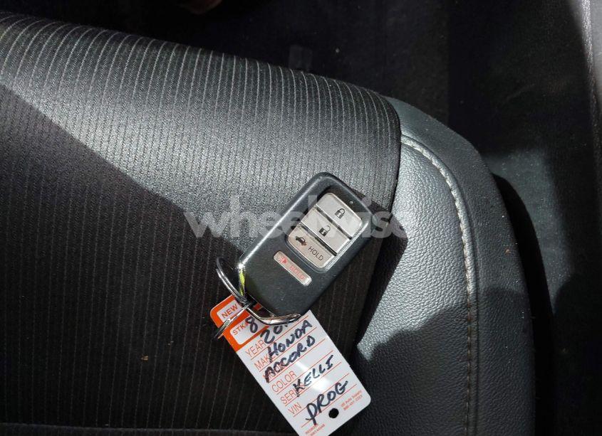 Photo 11 of 2019 Honda Accord SPORT (VIN 1HGCV1F3XKA038906)