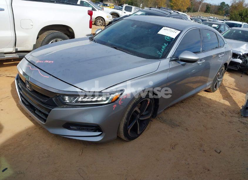 Photo 2 of 2019 Honda Accord SPORT (VIN 1HGCV1F3XKA038906)