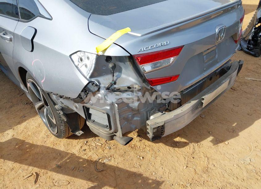 Photo 6 of 2019 Honda Accord SPORT (VIN 1HGCV1F3XKA038906)