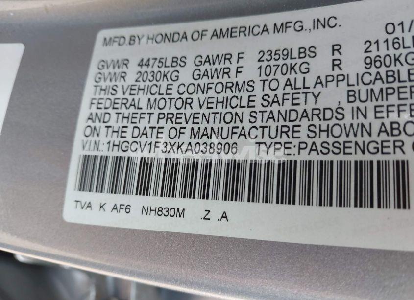 Photo 9 of 2019 Honda Accord SPORT (VIN 1HGCV1F3XKA038906)