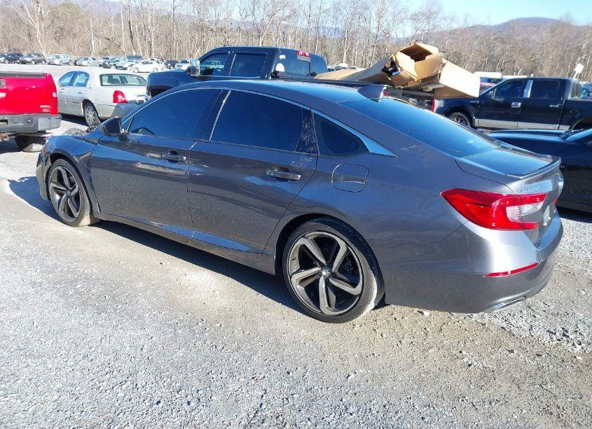 Photo 3 of 2019 Honda Accord SPORT (VIN 1HGCV1F3XKA039893)