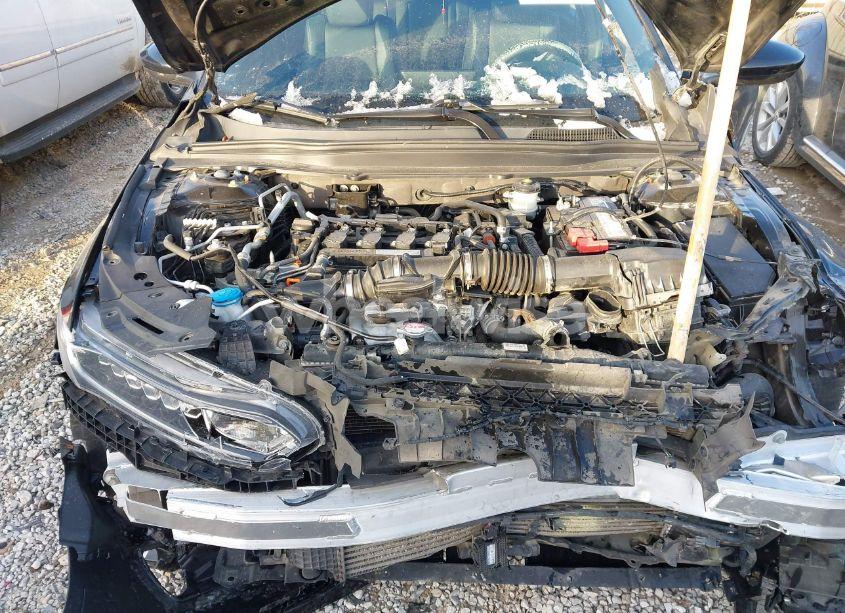 Photo 10 of 2019 Honda Accord SPORT (VIN 1HGCV1F3XKA045449)