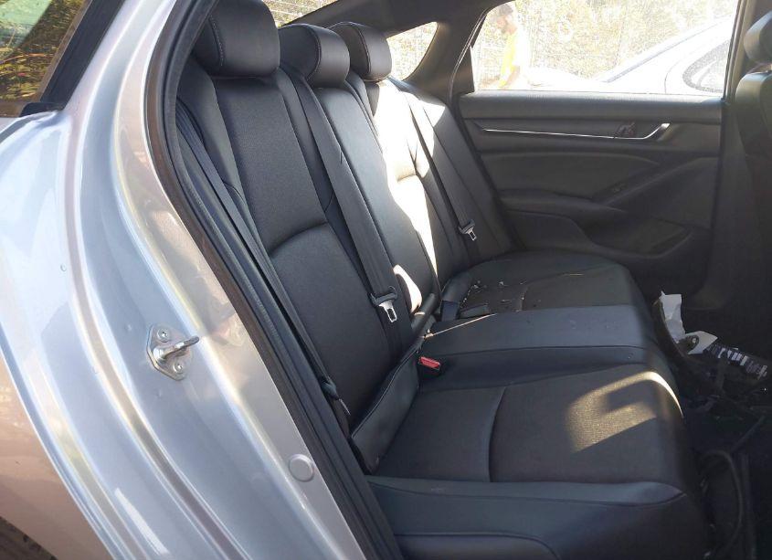 Photo 8 of 2019 Honda Accord SPORT (VIN 1HGCV1F3XKA056919)