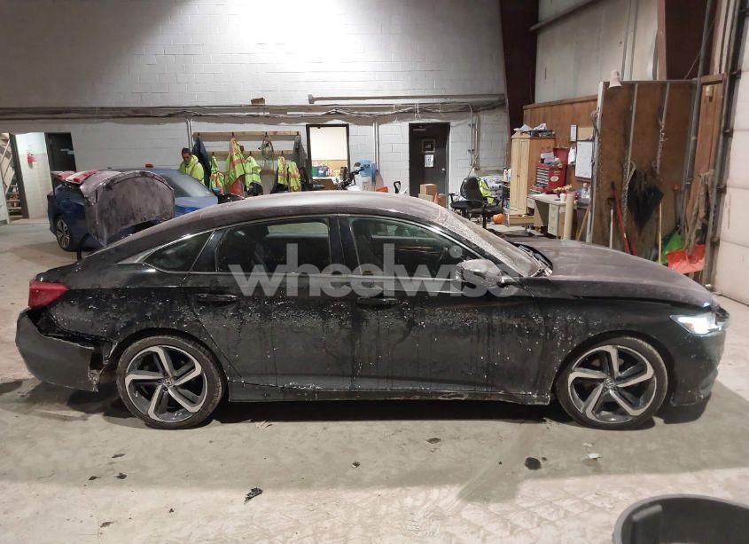 Photo 13 of 2019 Honda Accord SPORT (VIN 1HGCV1F3XKA057889)