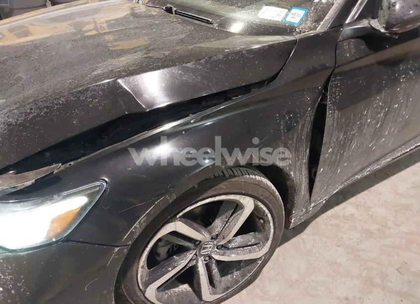 Photo 20 of 2019 Honda Accord SPORT (VIN 1HGCV1F3XKA057889)