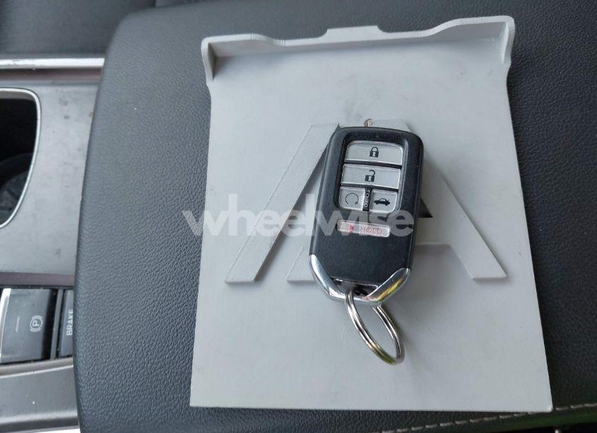 Photo 11 of 2019 Honda Accord SPORT (VIN 1HGCV1F3XKA066107)