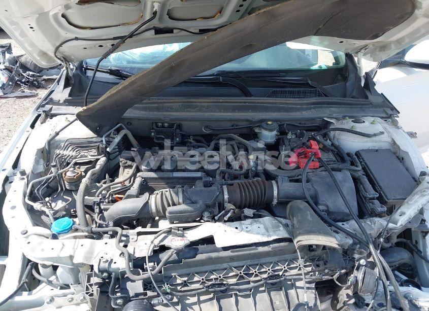 Photo 10 of 2019 Honda Accord SPORT (VIN 1HGCV1F3XKA070626)