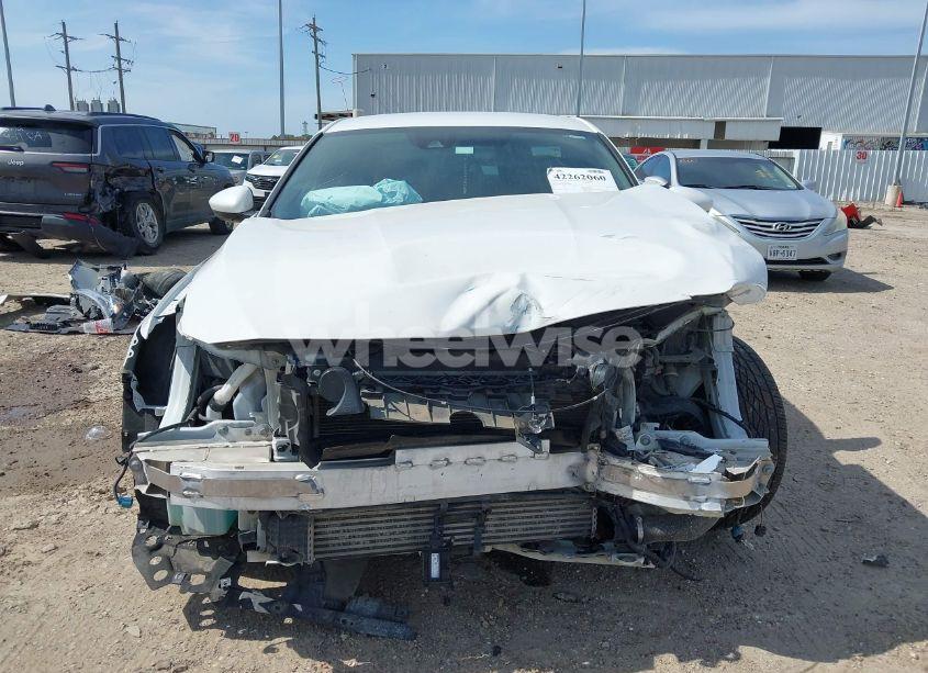 Photo 13 of 2019 Honda Accord SPORT (VIN 1HGCV1F3XKA070626)