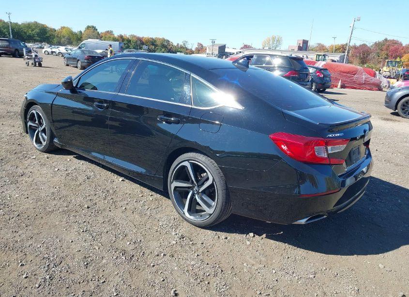Photo 3 of 2019 Honda Accord SPORT (VIN 1HGCV1F3XKA088141)