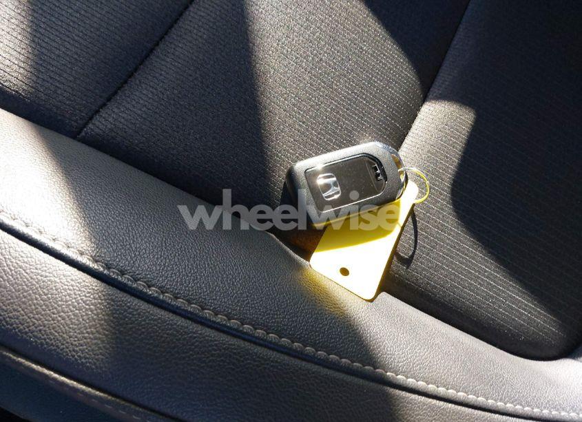 Photo 11 of 2019 Honda Accord SPORT (VIN 1HGCV1F3XKA121252)