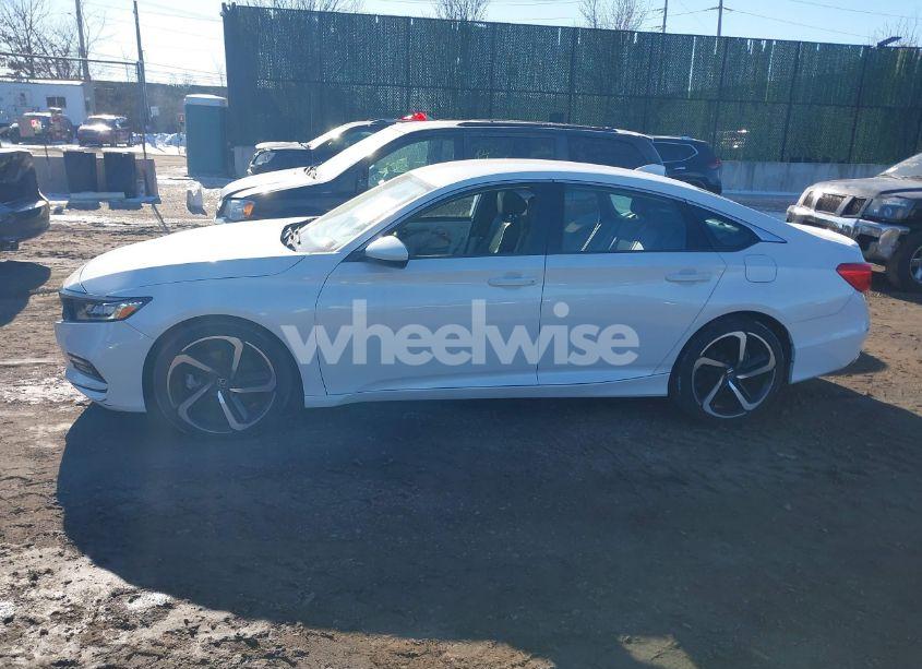 Photo 14 of 2019 Honda Accord SPORT (VIN 1HGCV1F3XKA121252)