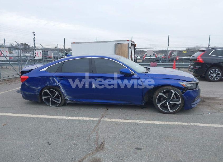 Photo 12 of 2019 Honda Accord SPORT (VIN 1HGCV1F3XKA139735)