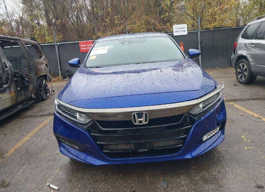 Photo 11 of 2019 Honda Accord SPORT (VIN 1HGCV1F3XKA140268)