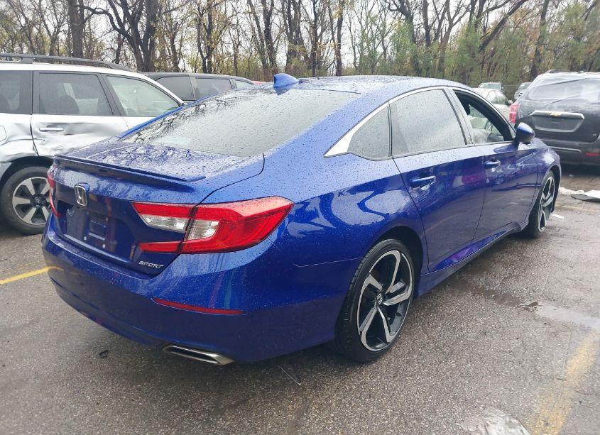Photo 4 of 2019 Honda Accord SPORT (VIN 1HGCV1F3XKA140268)