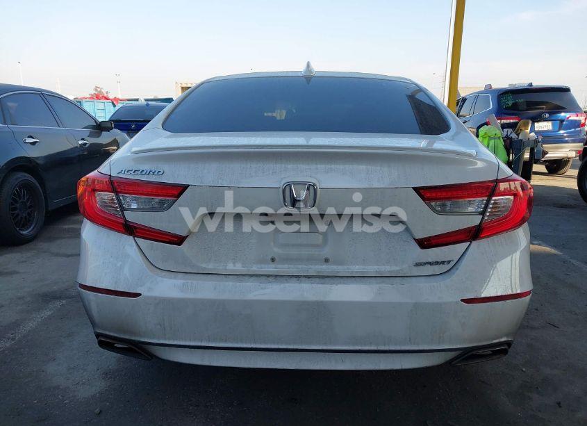 Photo 17 of 2019 Honda Accord SPORT (VIN 1HGCV1F3XKA142599)