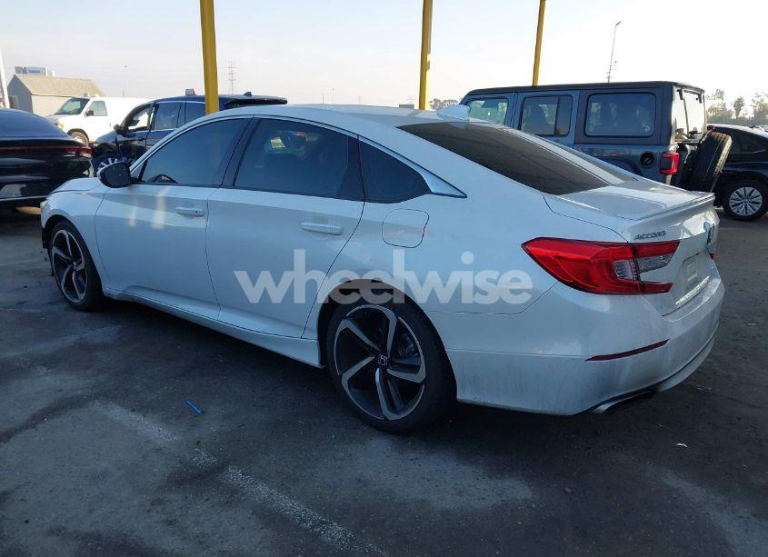 Photo 3 of 2019 Honda Accord SPORT (VIN 1HGCV1F3XKA142599)