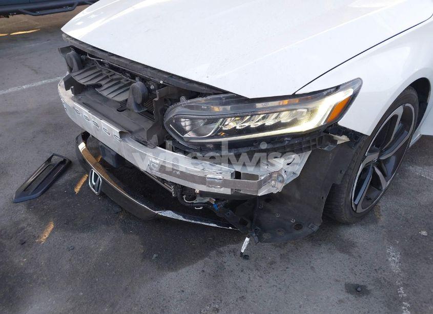 Photo 6 of 2019 Honda Accord SPORT (VIN 1HGCV1F3XKA142599)