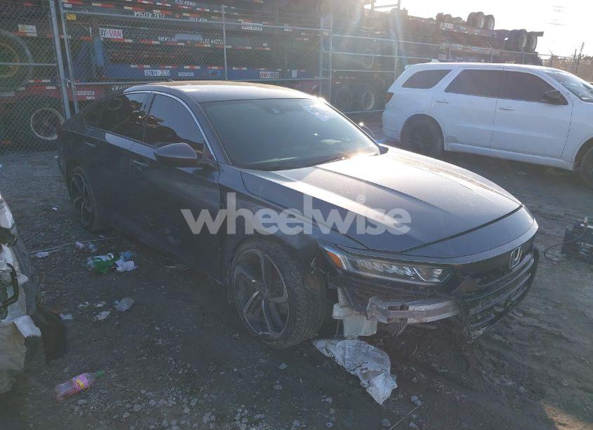 Photo 14 of 2019 Honda Accord SPORT (VIN 1HGCV1F3XKA162903)