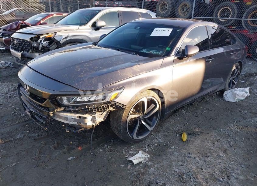 Photo 2 of 2019 Honda Accord SPORT (VIN 1HGCV1F3XKA162903)