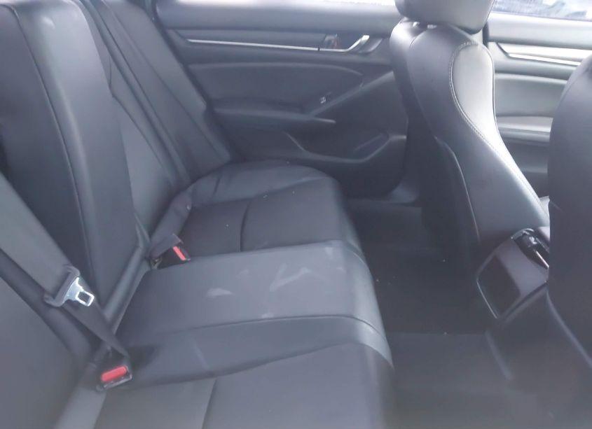 Photo 8 of 2019 Honda Accord SPORT (VIN 1HGCV1F3XKA165445)
