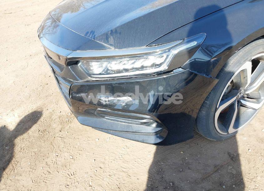 Photo 17 of 2019 Honda Accord SPORT (VIN 1HGCV1F3XKA166739)
