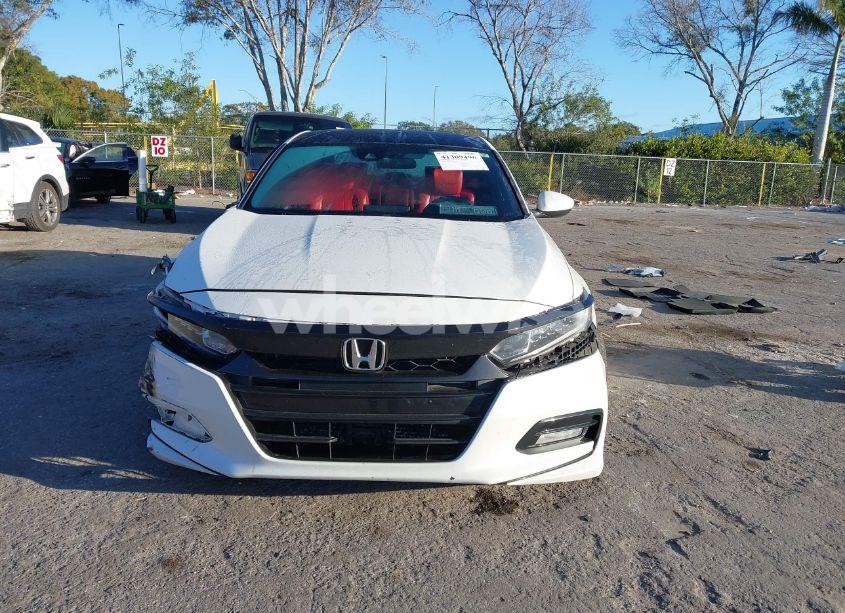 Photo 13 of 2019 Honda Accord SPORT (VIN 1HGCV1F3XKA172802)