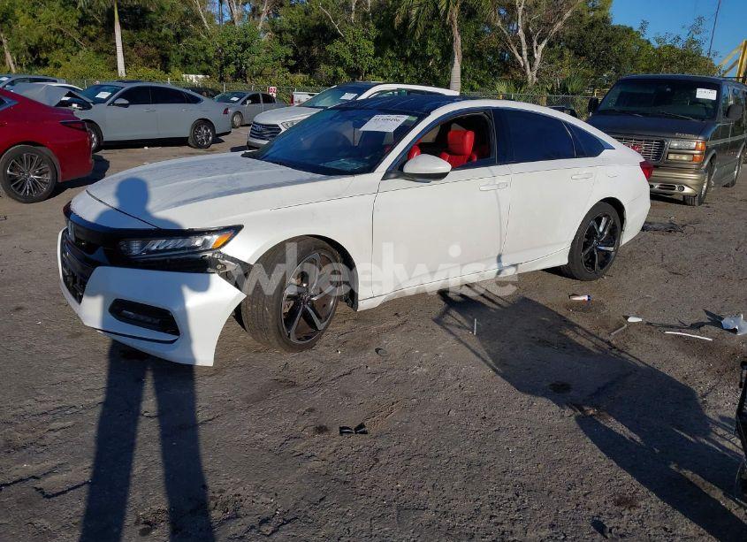 Photo 2 of 2019 Honda Accord SPORT (VIN 1HGCV1F3XKA172802)
