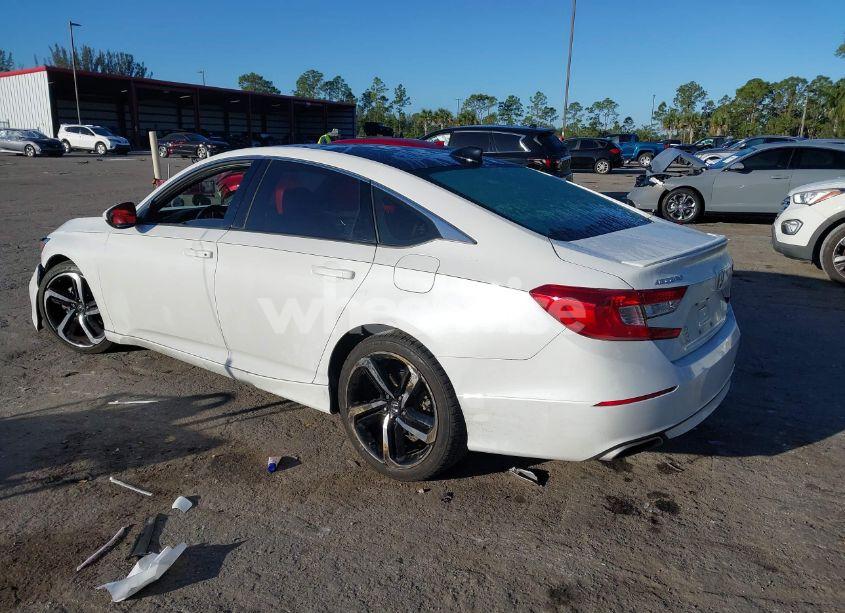 Photo 3 of 2019 Honda Accord SPORT (VIN 1HGCV1F3XKA172802)