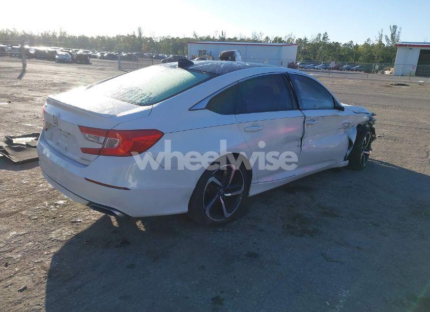 Photo 4 of 2019 Honda Accord SPORT (VIN 1HGCV1F3XKA172802)