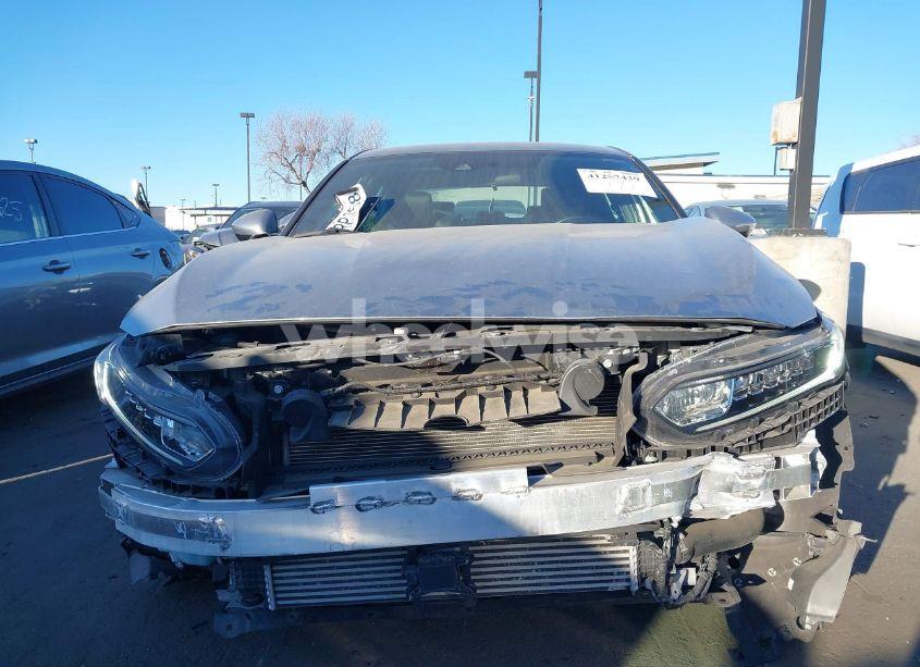 Photo 6 of 2019 Honda Accord SPORT (VIN 1HGCV1F3XKA175523)