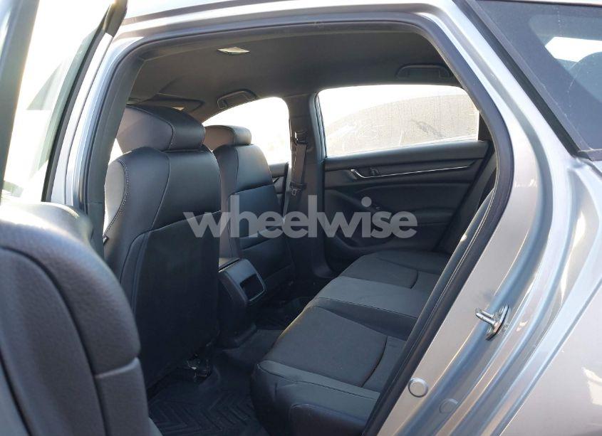 Photo 8 of 2019 Honda Accord SPORT (VIN 1HGCV1F3XKA175523)