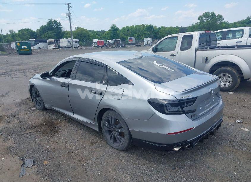 Photo 3 of 2020 Honda Accord SPORT (VIN 1HGCV1F3XLA035117)