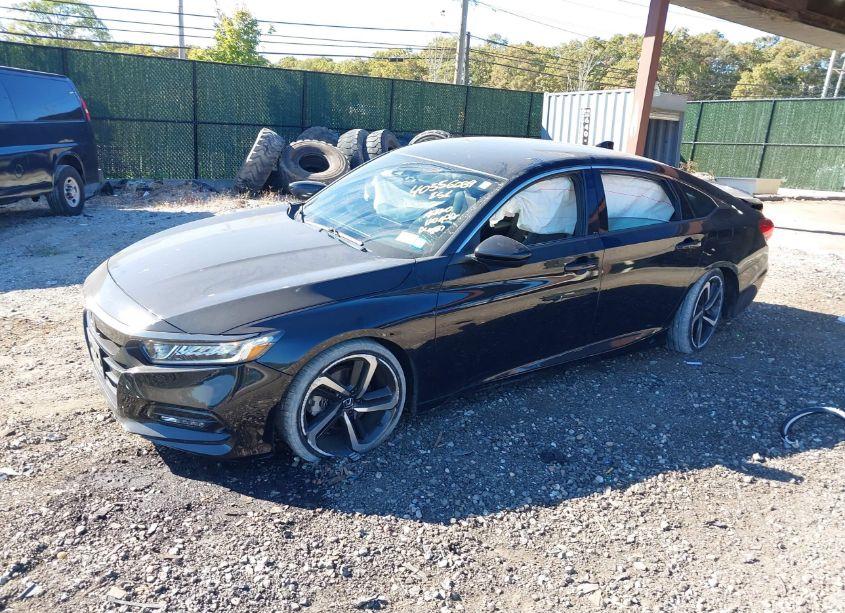 Photo 2 of 2020 Honda Accord SPORT (VIN 1HGCV1F3XLA038132)