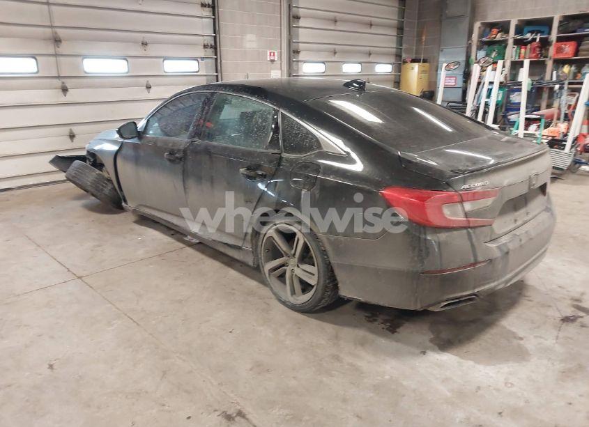 Photo 3 of 2020 Honda Accord SPORT (VIN 1HGCV1F3XLA066366)