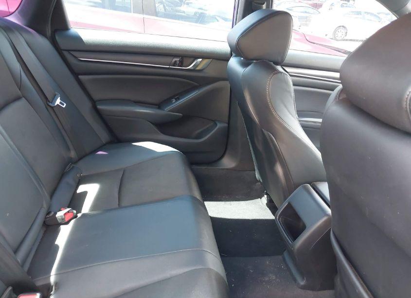 Photo 8 of 2020 Honda Accord SPORT (VIN 1HGCV1F3XLA073401)