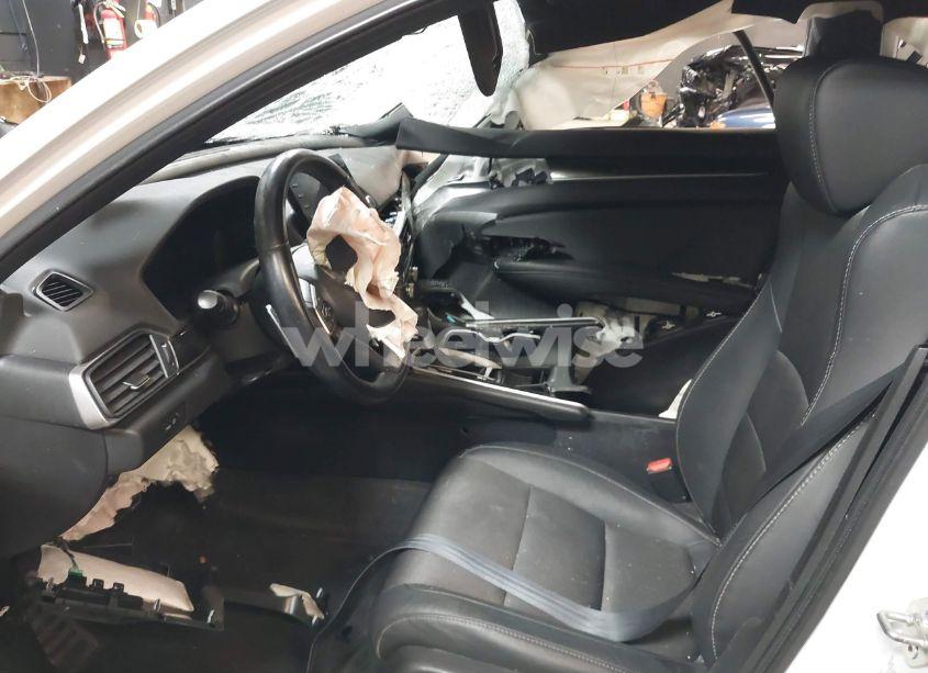 Photo 8 of 2020 Honda Accord SPORT (VIN 1HGCV1F3XLA131555)