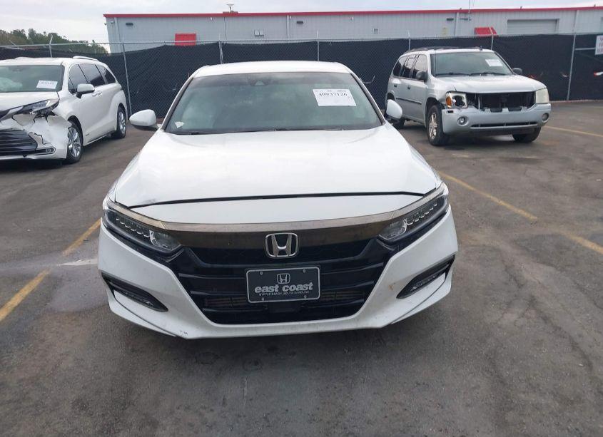 Photo 12 of 2020 Honda Accord SPORT (VIN 1HGCV1F3XLA153068)