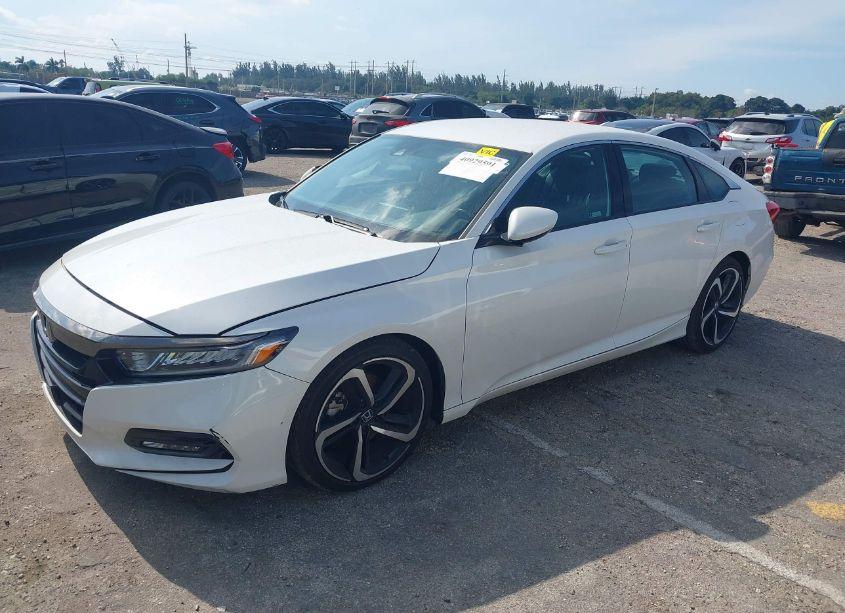 Photo 2 of 2020 Honda Accord SPORT (VIN 1HGCV1F3XLA157878)