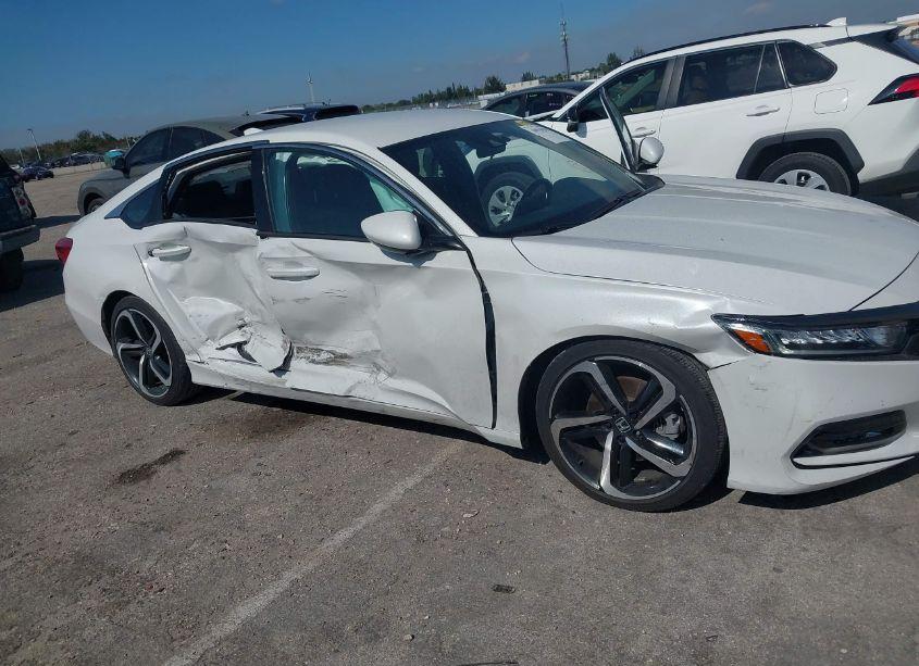 Photo 6 of 2020 Honda Accord SPORT (VIN 1HGCV1F3XLA157878)