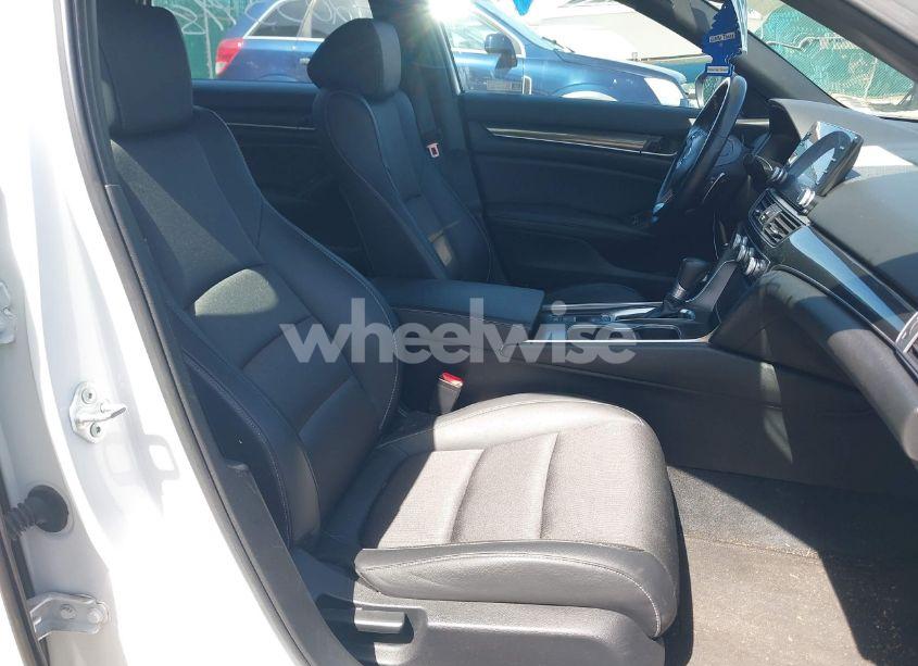 Photo 5 of 2021 Honda Accord SPORT (VIN 1HGCV1F3XMA099711)