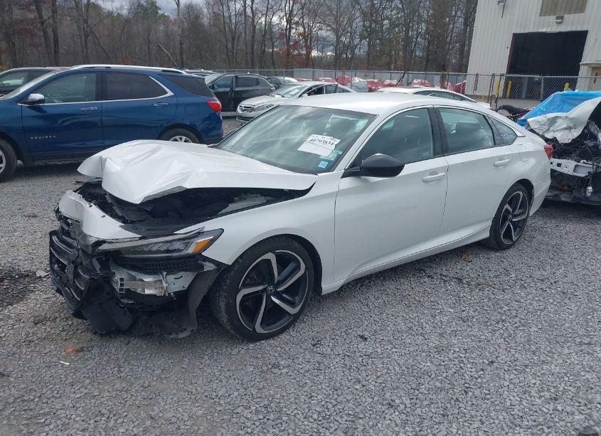 Photo 2 of 2022 Honda Accord SPORT (VIN 1HGCV1F3XNA020801)