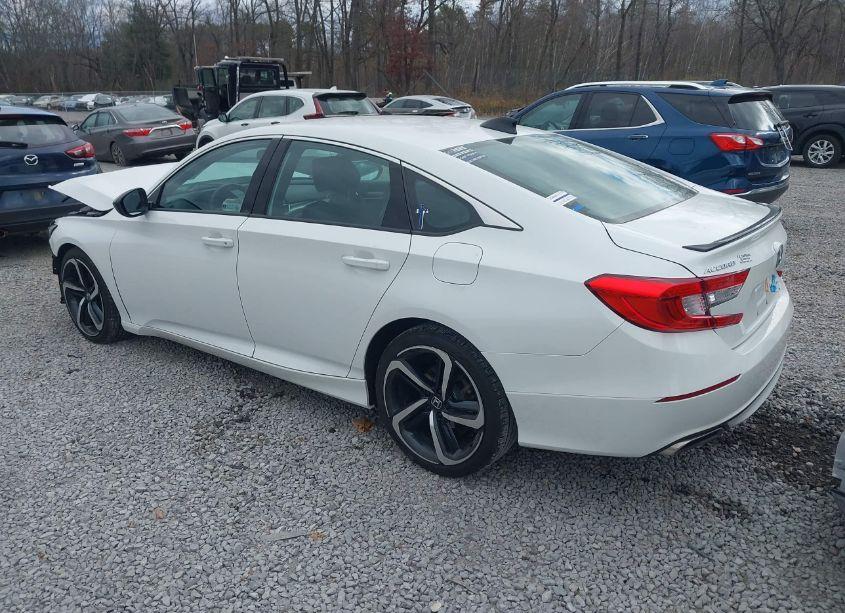 Photo 3 of 2022 Honda Accord SPORT (VIN 1HGCV1F3XNA020801)