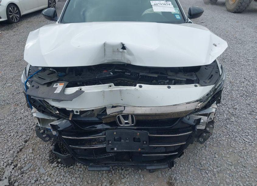 Photo 6 of 2022 Honda Accord SPORT (VIN 1HGCV1F3XNA020801)