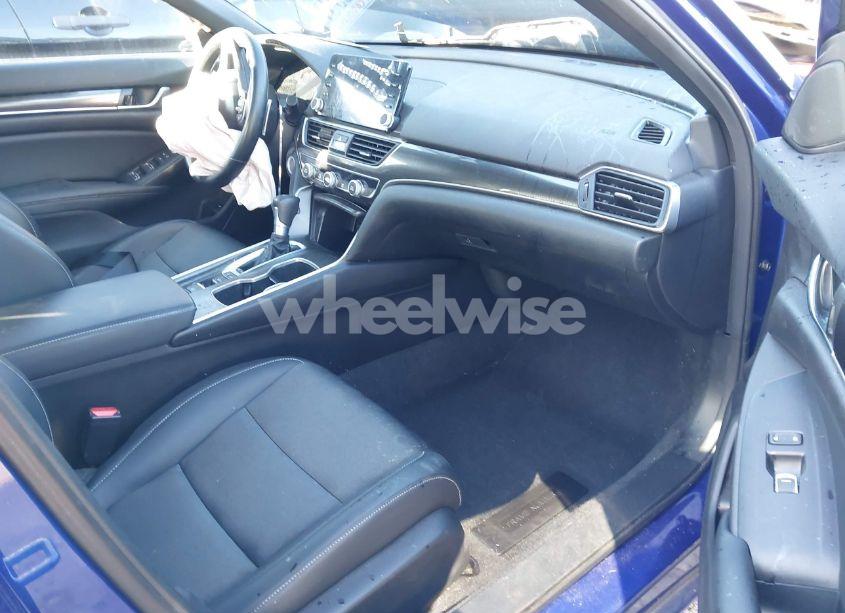 Photo 5 of 2022 Honda Accord SPORT (VIN 1HGCV1F3XNA026128)